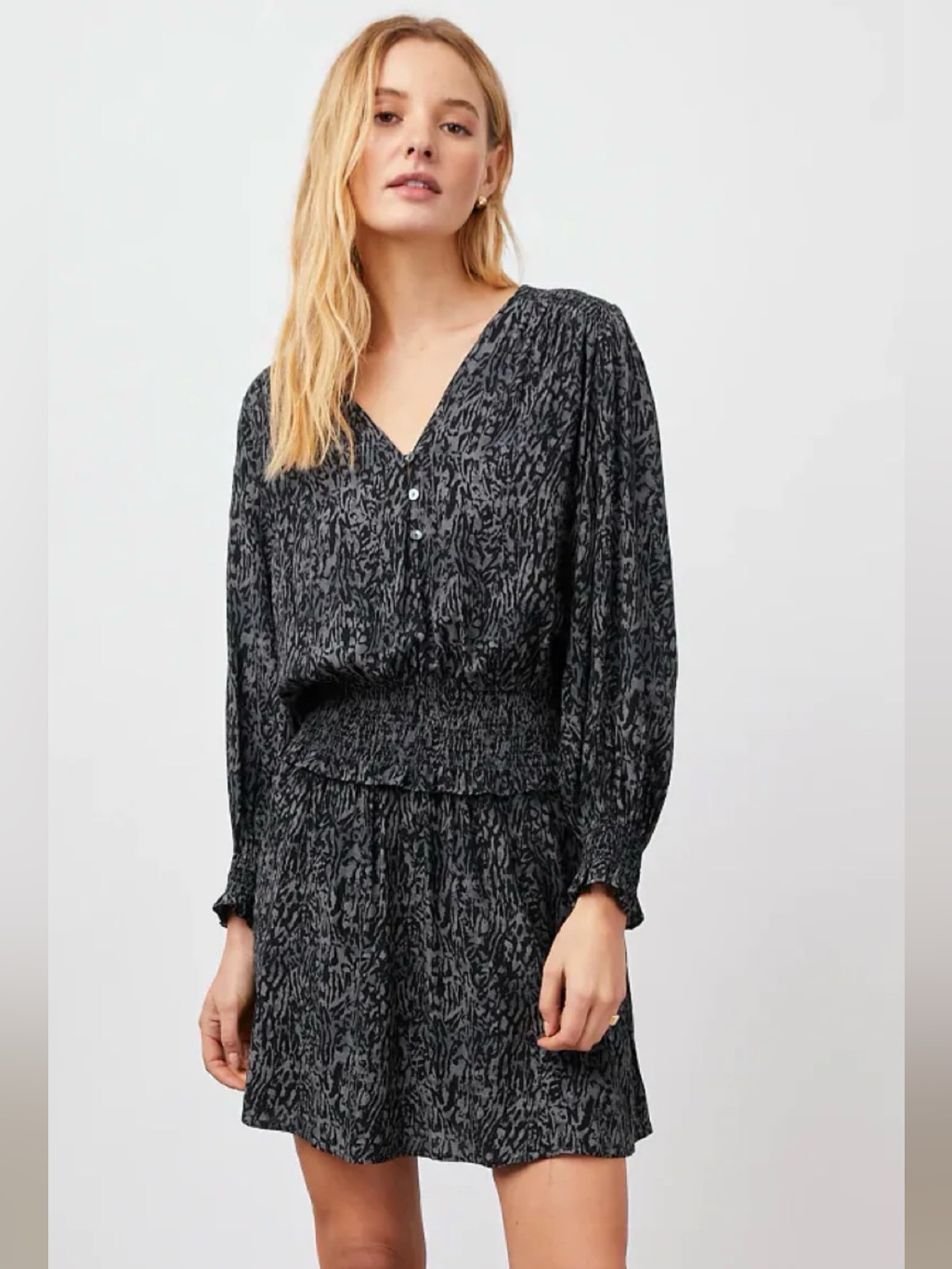 Rails Zana Charcoal Abstract Animal Print Smocked Mini Dress Size Medium